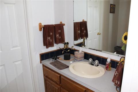 901 E Columbia Ave, Cheyenne, OK 73628 photo 10