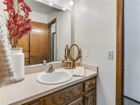 412 Brighton Dr, Edmond, OK 73003 photo 24