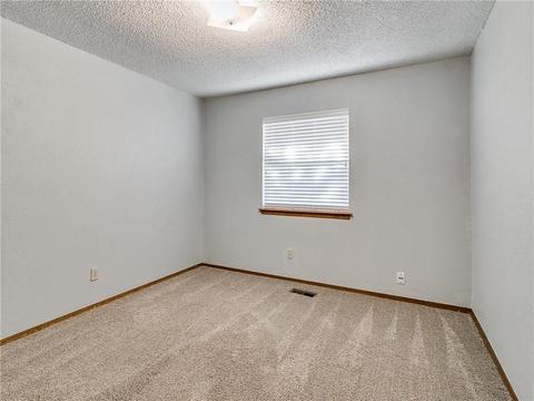 412 Brighton Dr, Edmond, OK 73003 photo 21