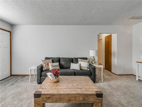 412 Brighton Dr, Edmond, OK 73003 photo 8
