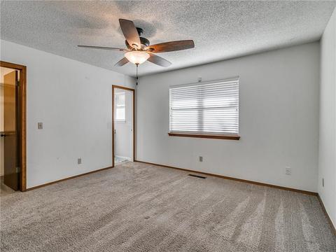 412 Brighton Dr, Edmond, OK 73003 photo 18