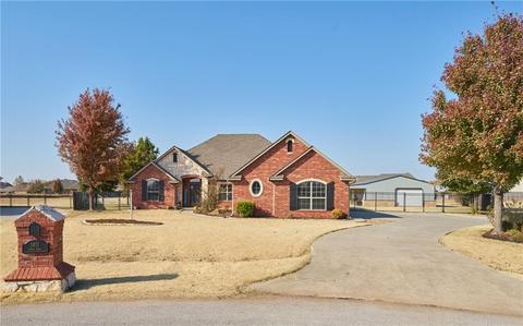 1411 Riata Rd, Tuttle, OK 73089 photo 1