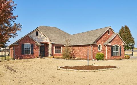 1411 Riata Rd, Tuttle, OK 73089 photo 4