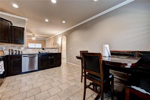 9612 Ella Ln, Moore, OK 73160 photo 17