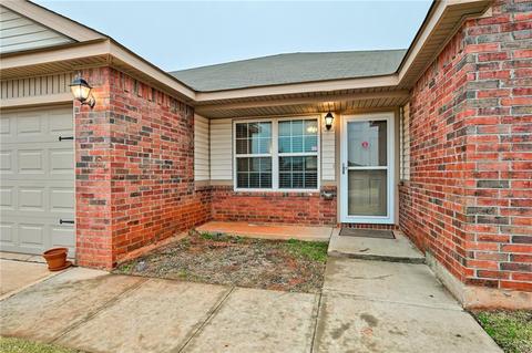 9612 Ella Ln, Moore, OK 73160 photo 4