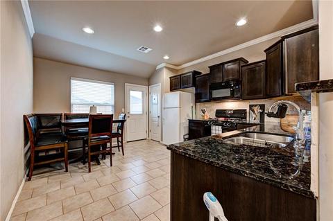 9612 Ella Ln, Moore, OK 73160 photo 11