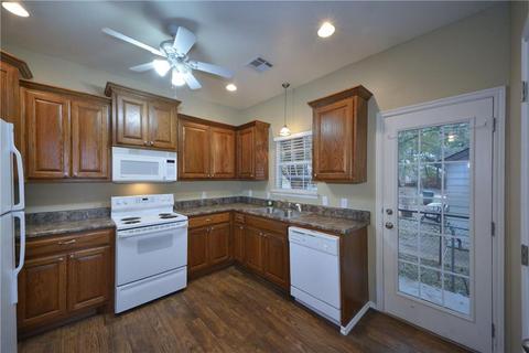 1105 E Main St, Edmond, OK 73034 photo 5