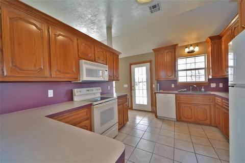 2300 Ferguson Dr, Harrah, OK 73045 photo 6