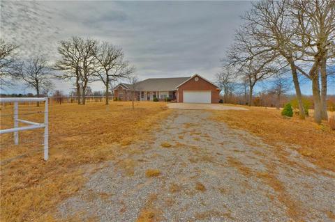 2300 Ferguson Dr, Harrah, OK 73045 photo 1