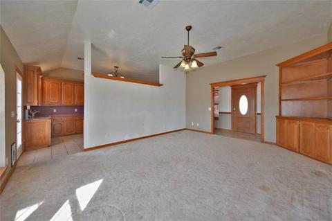 2300 Ferguson Dr, Harrah, OK 73045 photo 4