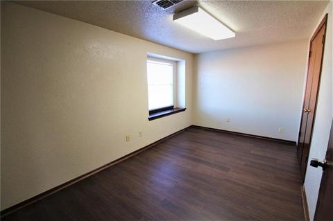 2134 Parkview Dr, Moore, OK 73170 photo 10