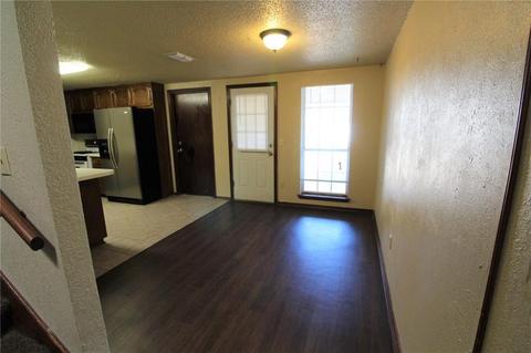 2134 Parkview Dr, Moore, OK 73170 photo 3