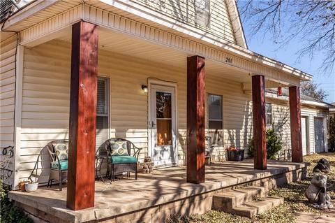 201 E Peckham, Thomas, OK 73669 photo 2