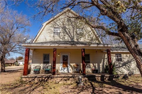201 E Peckham, Thomas, OK 73669 photo 3