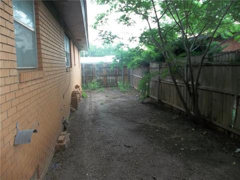 706 Vine St, Altus, OK 73521 photo 6