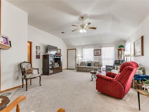 1420 SW 23rd St, Moore, OK 73170 photo 3
