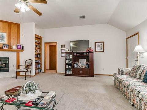 1420 SW 23rd St, Moore, OK 73170 photo 8