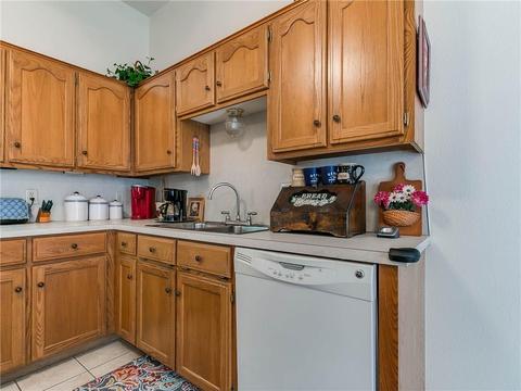 1420 SW 23rd St, Moore, OK 73170 photo 14
