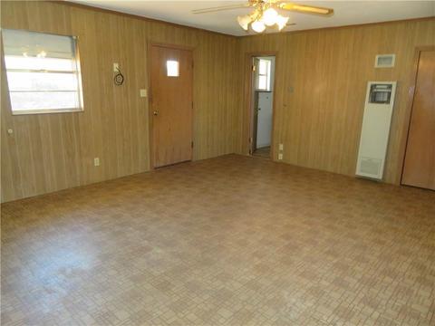 806 E Sutherland St, Altus, OK 73521 photo 5
