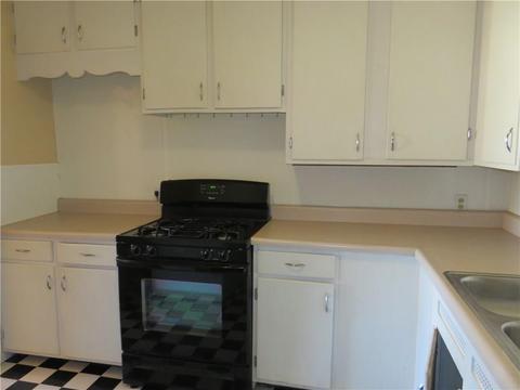 806 E Sutherland St, Altus, OK 73521 photo 8