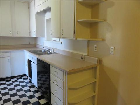 806 E Sutherland St, Altus, OK 73521 photo 10