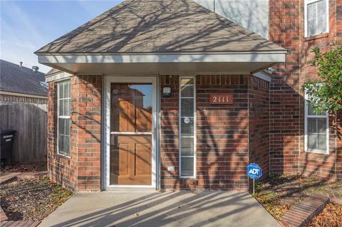 2111 Parkview Dr, Moore, OK 73170 photo 4