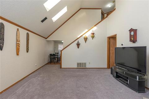 2111 Parkview Dr, Moore, OK 73170 photo 6