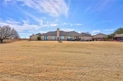 11501 Hackney Ln, Yukon, OK 73099 photo 3