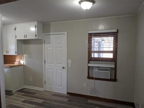 111 E 13th St, Edmond, OK 73034 photo 3
