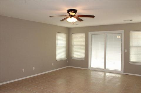 608 E Silver Maple Ct, Noble, OK 73068 photo 4