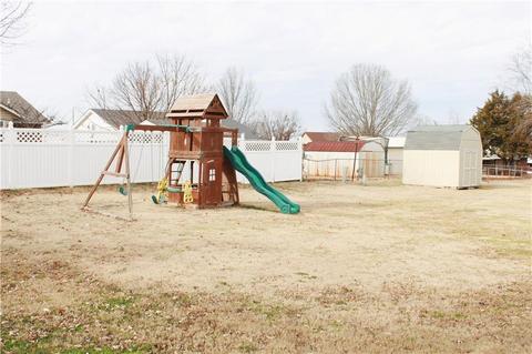 608 E Silver Maple Ct, Noble, OK 73068 photo 14
