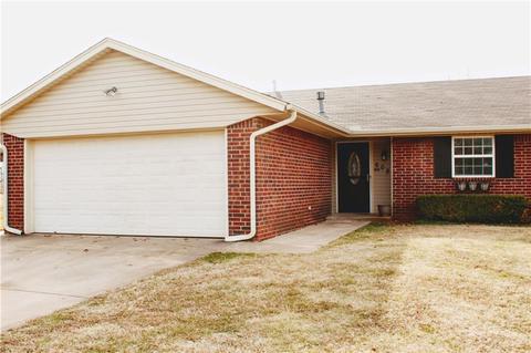 608 E Silver Maple Ct, Noble, OK 73068 photo 1