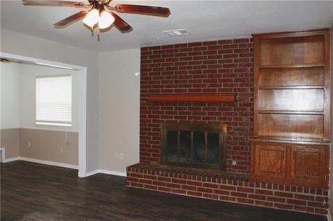 608 E Silver Maple Ct, Noble, OK 73068 photo 3