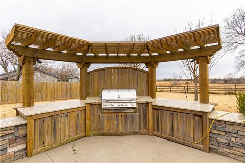 105 S Morgan Rd, Tuttle, OK 73089 photo 13