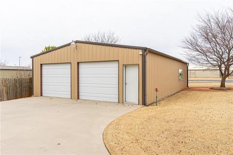 105 S Morgan Rd, Tuttle, OK 73089 photo 4