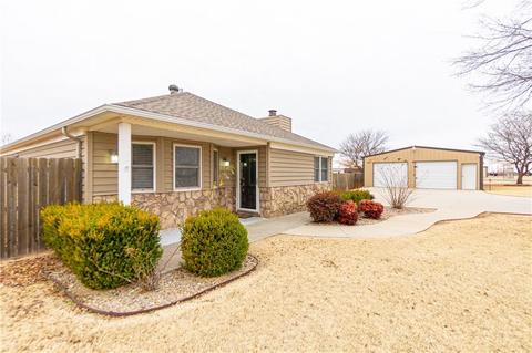 105 S Morgan Rd, Tuttle, OK 73089 photo 1