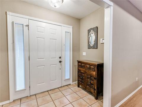 8 Brisco Dr, Tuttle, OK 73089 photo 2