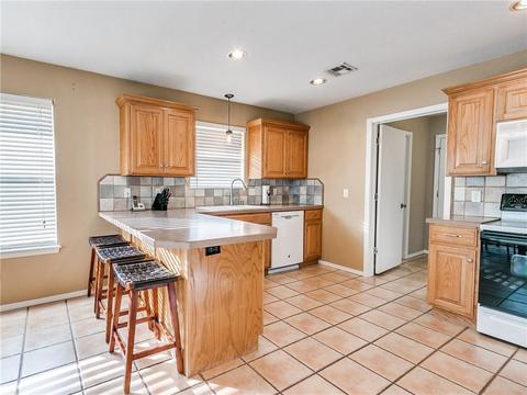 8 Brisco Dr, Tuttle, OK 73089 photo 14