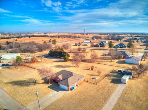 8 Brisco Dr, Tuttle, OK 73089 photo 5