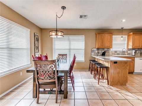 8 Brisco Dr, Tuttle, OK 73089 photo 10