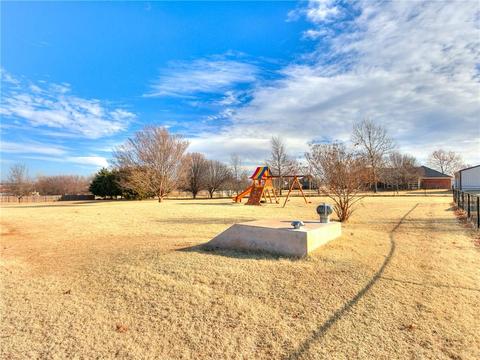 8 Brisco Dr, Tuttle, OK 73089 photo 32
