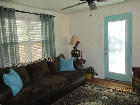 311 E Mansur Ave, Guthrie, OK 73044 photo 4