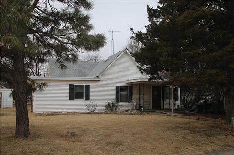 409 E Means, Rocky, OK 73661 photo 2