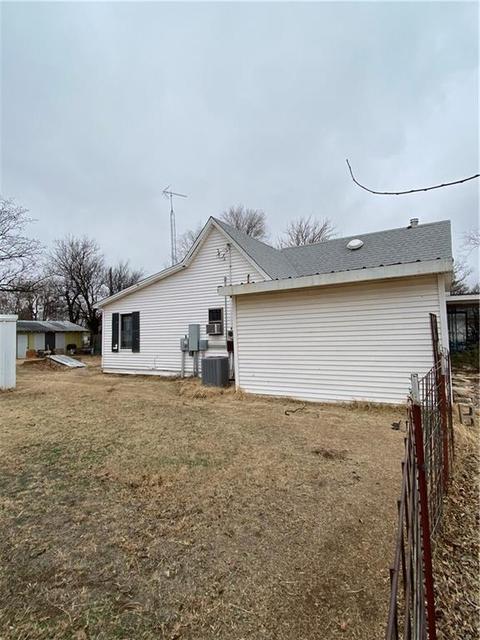 409 E Means, Rocky, OK 73661 photo 7