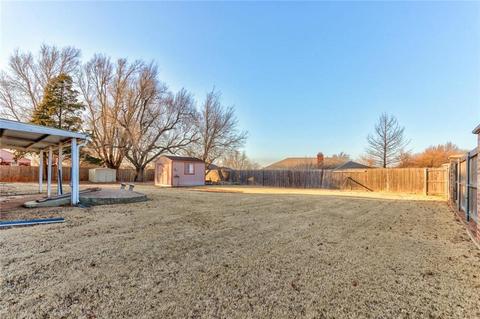 1217 E 33rd St, Edmond, OK 73013 photo 18