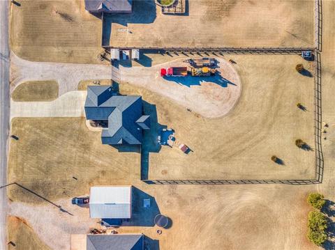 2022 E Rock Creek Rd, Tuttle, OK 73089 photo 32