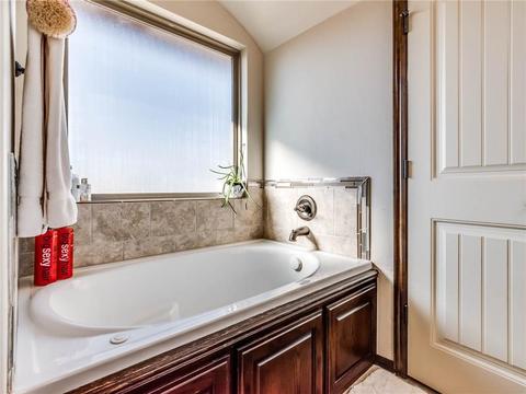 2022 E Rock Creek Rd, Tuttle, OK 73089 photo 19