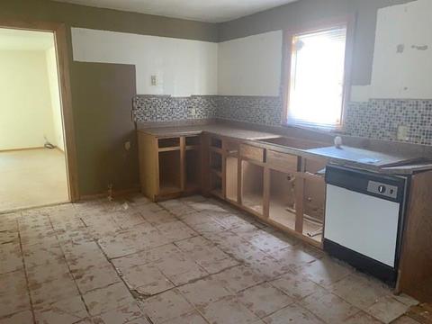 304 E Walnut St, Altus, OK 73521 photo 6