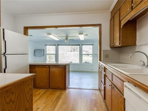 1107 W Apache St, Norman, OK 73069 photo 13