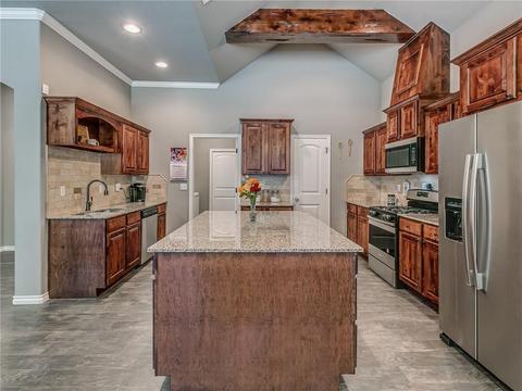249 Timber Ln, Harrah, OK 73045 photo 9